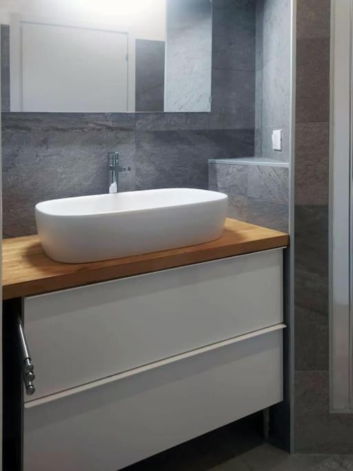 Monte Nero Apartment Milano Dış mekan fotoğraf